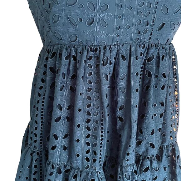 J.Crew Midi Tiered Dress Size 2 Eyelet Blue Open Back with tie Bow Lined Boho - Picture 7 of 11